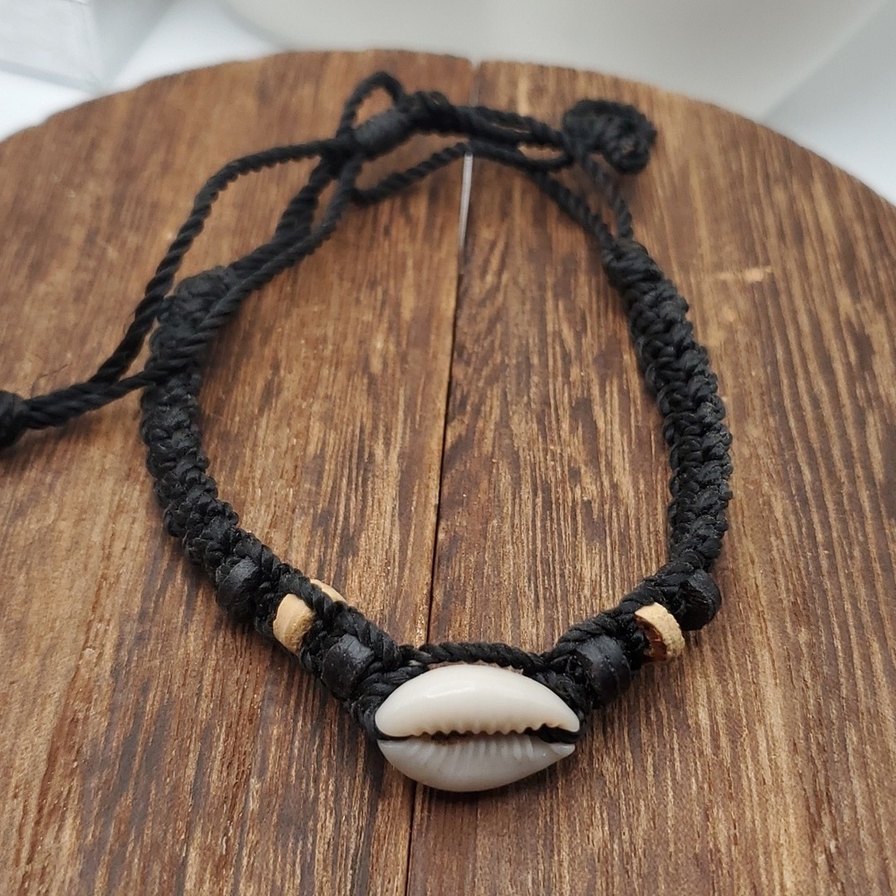 B2322 cowrie bohemian‎ shell bracelet paracord earthy beachy natural jewelry